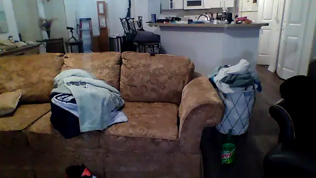 Snapshot of Yankeedave420 chatting on 01/21/25, 04:54 Yankeedave420 online show from 01/21/25, 04:54