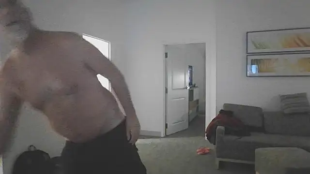 Snapshot of Yankeedave420 chatting on 01/19/26, 03:21 Yankeedave420 online show from 01/19/26, 03:21