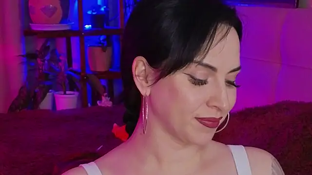 lily conor online show from 11/21/25, 06:50