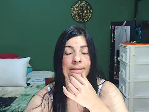 Estefani 32 online show from 01/13/25, 07:53