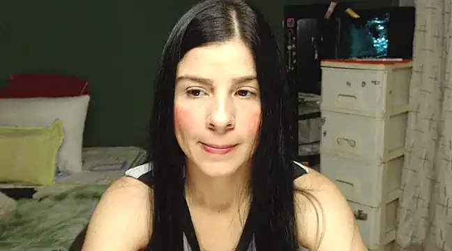 Estefani 32 online show from 01/16/25, 06:27