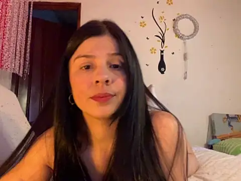 Estefani 32 online show from 03/15/26, 04:35