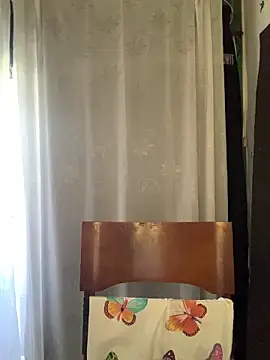 Estefani 32 online show from 05/26/26, 05:42