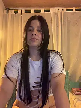 Estefani 32 online show from 06/06/26, 01:32