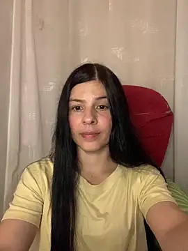 Estefani 32 online show from 06/23/26, 12:41