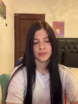 Estefani 32 online show from 07/24/26, 02:26