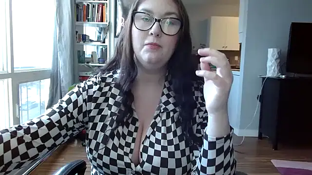 Snapshot of PaigeParker chatting on 02/17/25, 07:42 PaigeParker online show from 02/17/25, 07:42