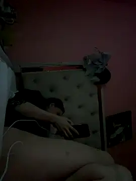 Flossy Vettie online show from 10/10/25, 01:04