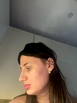 Flossy Vettie online show from 10/24/25, 12:34