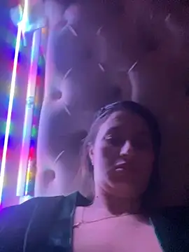 Flossy Vettie online show from 11/06/25, 07:04