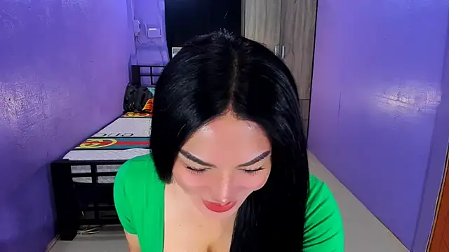 Snapshot of xxHeavenly_AngeLxx chatting on 11/15/25, 08:05 xxHeavenly AngeLxx online show from 11/15/25, 08:05