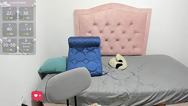 Nazlyy30 online show from 02/14/25, 01:02