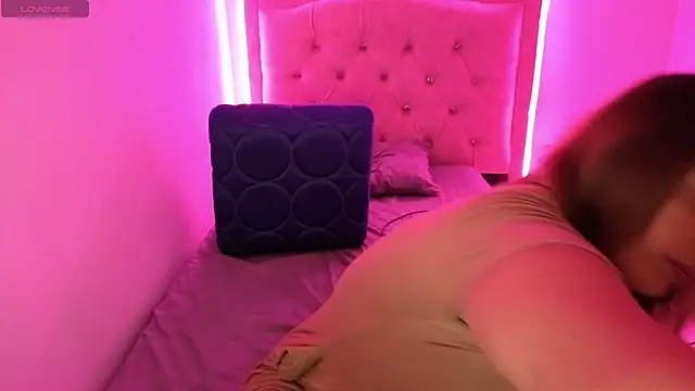 Nazlyy30 online show from 09/12/25, 04:56
