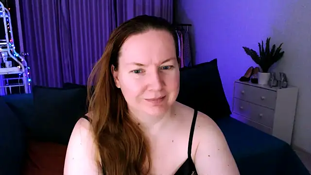 GoddessLara online show from 12/25/24, 10:59