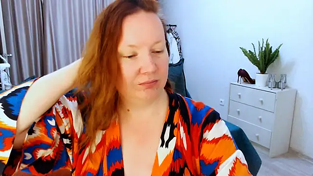 GoddessLara online show from 10/05/25, 09:02