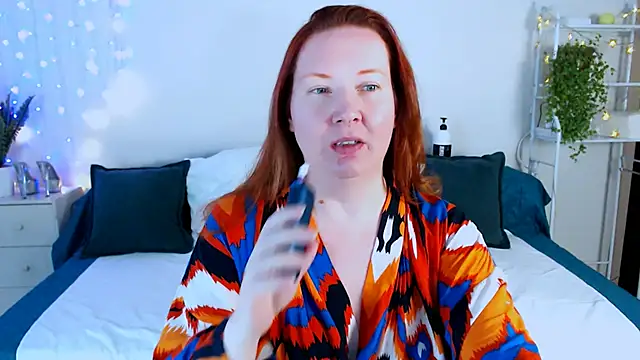 GoddessLara online show from 10/26/25, 08:04