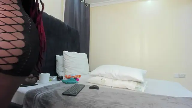 Naughty Linda online show from 02/05/25, 03:55