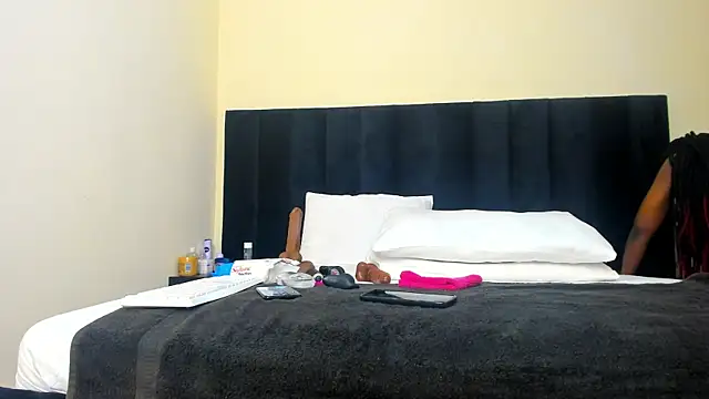 Naughty Linda online show from 03/11/25, 03:59