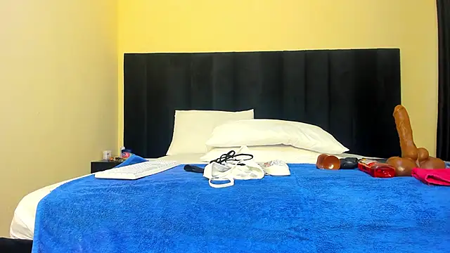 Naughty Linda online show from 03/14/25, 06:32