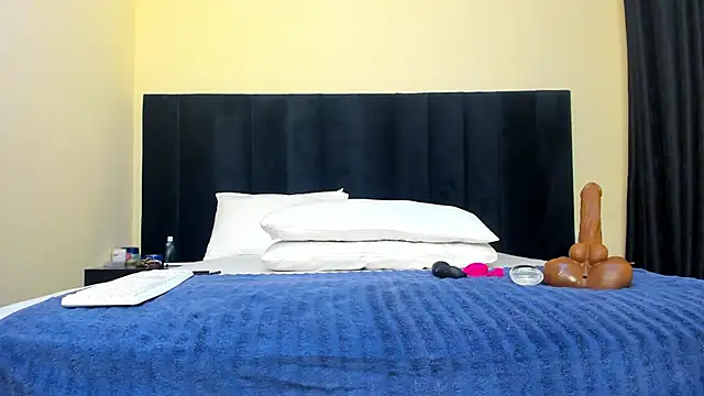 Naughty Linda online show from 03/22/25, 07:20