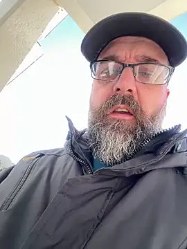 Snapshot of jim470 chatting on 02/02/25, 02:02 jim470 online show from 02/02/25, 02:02