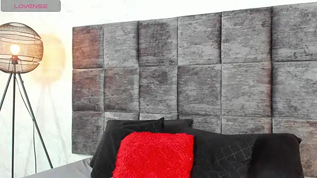 SusanRodriguez  online show from 10/28/25, 10:01