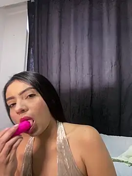 SusanRodriguez  online show from 11/11/25, 08:42