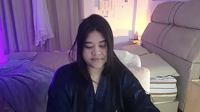Snapshot of feluriana chatting on 05/05/26, 12:29 feluriana online show from 05/05/26, 12:29