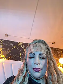 Snapshot of scarlett_sexx69 chatting on 05/18/26, 11:49 scarlett sexx69 online show from 05/18/26, 11:49