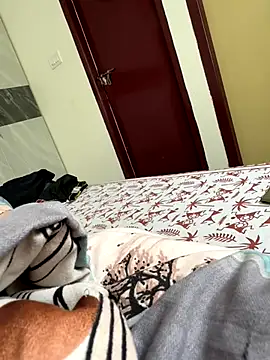 Snapshot of Greekartsguru chatting on 10/12/25, 05:17 Greekartsguru online show from 10/12/25, 05:17