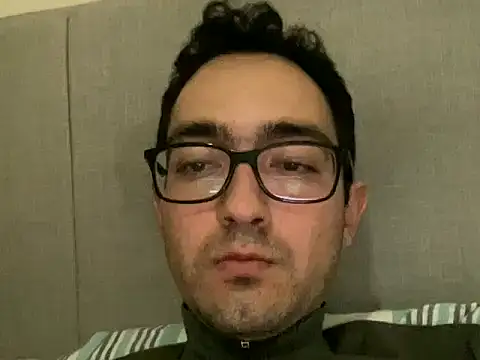freshmanxxl98 online show from 03/10/25, 07:07