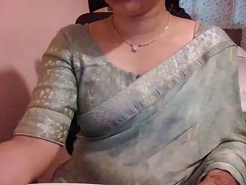 Pinky 4 online show from 10/26/25, 11:27