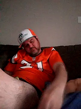 Snapshot of EZYves chatting on 12/02/24, 04:09 EZYves online show from 12/02/24, 04:09