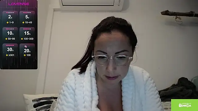 Snapshot of kymii chatting on 02/25/25, 10:39 kymii online show from 02/25/25, 10:39