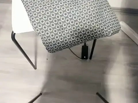 Snapshot of drm4ple3 chatting on 11/02/25, 01:08 drm4ple3 online show from 11/02/25, 01:08