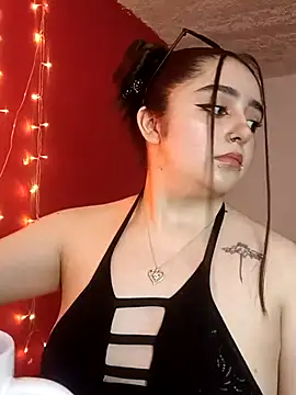 IvonneT online show from 09/21/25, 11:28