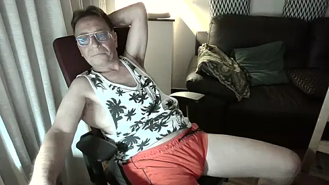 HETEREOMAN online show from 07/17/26, 09:41