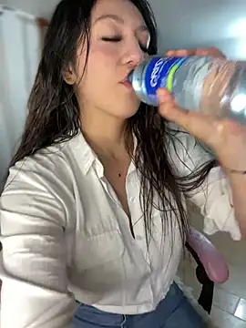 MiaJones21 online show from 12/06/24, 05:09