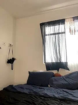 trianawhite online show from 09/13/25, 03:34