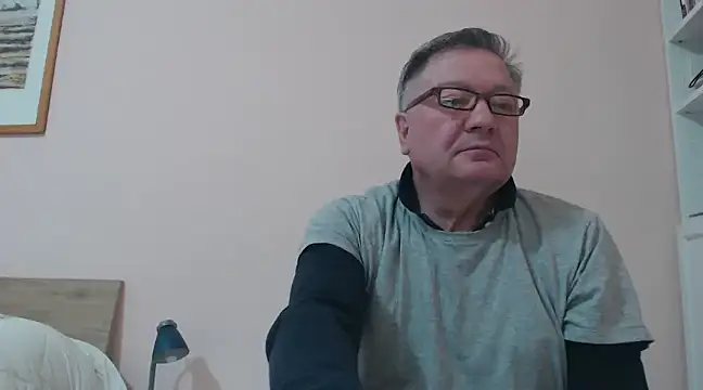 YOU6me online show from 12/23/24, 02:39