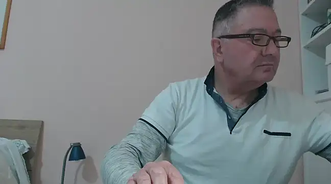 YOU6me online show from 01/12/25, 03:25
