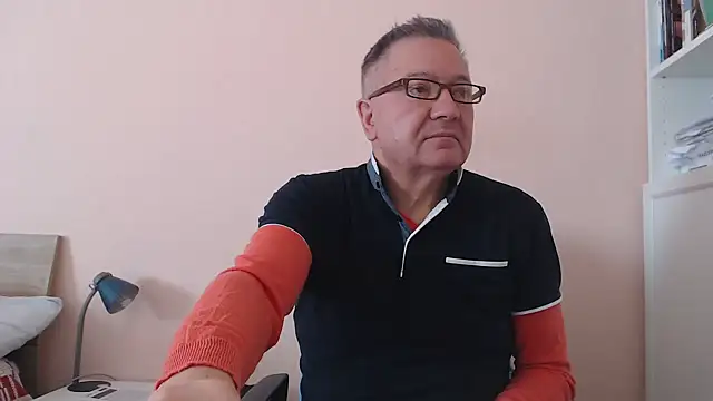 YOU6me online show from 10/22/25, 08:36