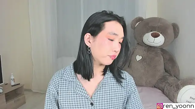 Snapshot of Ren_yoon chatting on 02/14/26, 05:26 Ren yoon online show from 02/14/26, 05:26