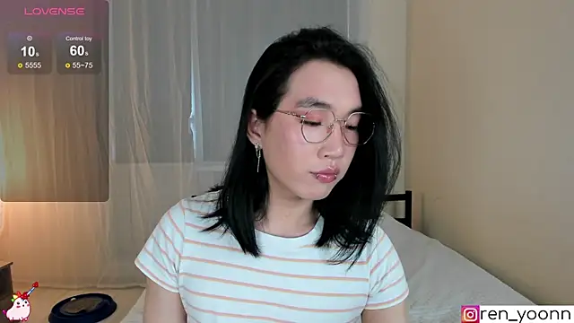 Snapshot of Ren_yoon chatting on 03/13/26, 08:54 Ren yoon online show from 03/13/26, 08:54