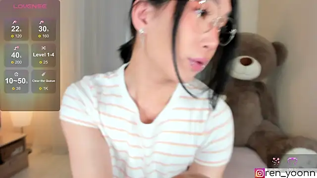 Snapshot of Ren_yoon chatting on 05/03/26, 06:30 Ren yoon online show from 05/03/26, 06:30