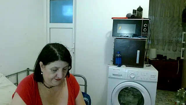 Snapshot of RidemerafSuzana chatting on 12/04/24, 12:14 RidemerafSuzana online show from 12/04/24, 12:14