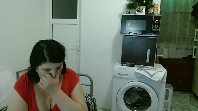 Snapshot of RidemerafSuzana chatting on 01/17/25, 04:04 RidemerafSuzana online show from 01/17/25, 04:04