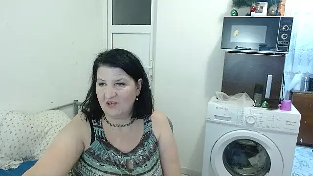 Snapshot of RidemerafSuzana chatting on 02/19/25, 08:31 RidemerafSuzana online show from 02/19/25, 08:31