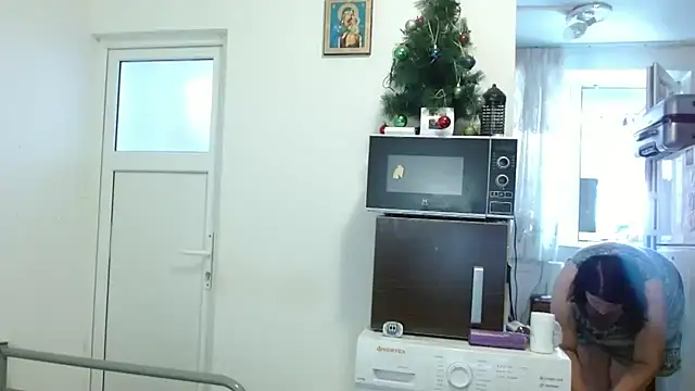 Snapshot of RidemerafSuzana chatting on 09/10/25, 12:05 RidemerafSuzana online show from 09/10/25, 12:05