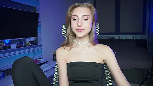 CassiaBlade1 online show from 10/07/25, 04:26